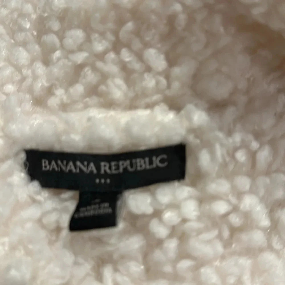 - Banana Republic factory Teddy Sherpa Jacket - Picture 7 of 9